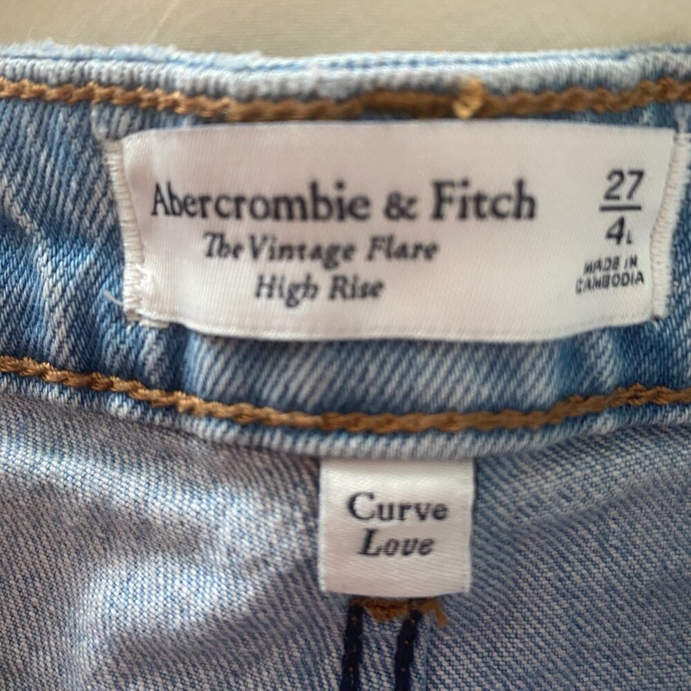 Abercrombie and Fitch Curve Love High Rise Vintage Flare Jean 27L - Picture 2 of 8